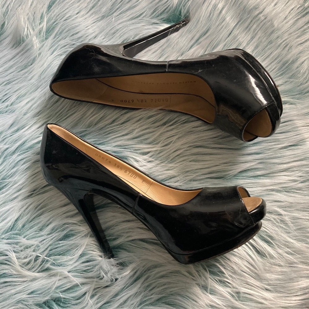 Guiseppe Zanotti patent leather peep toe pump